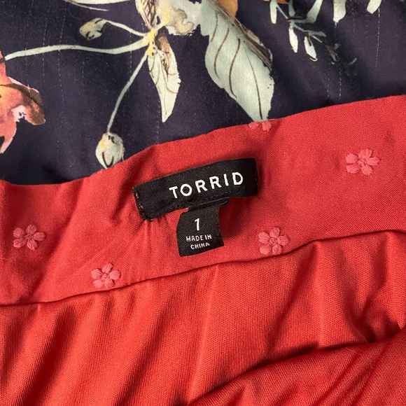 Torrid size 1 mini skirt - Picture 2 of 2